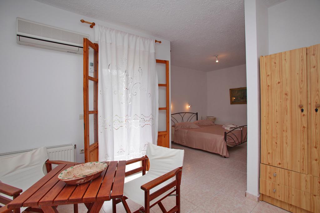 Marlitsis Apartments & Studios Skopelos Town Exterior foto