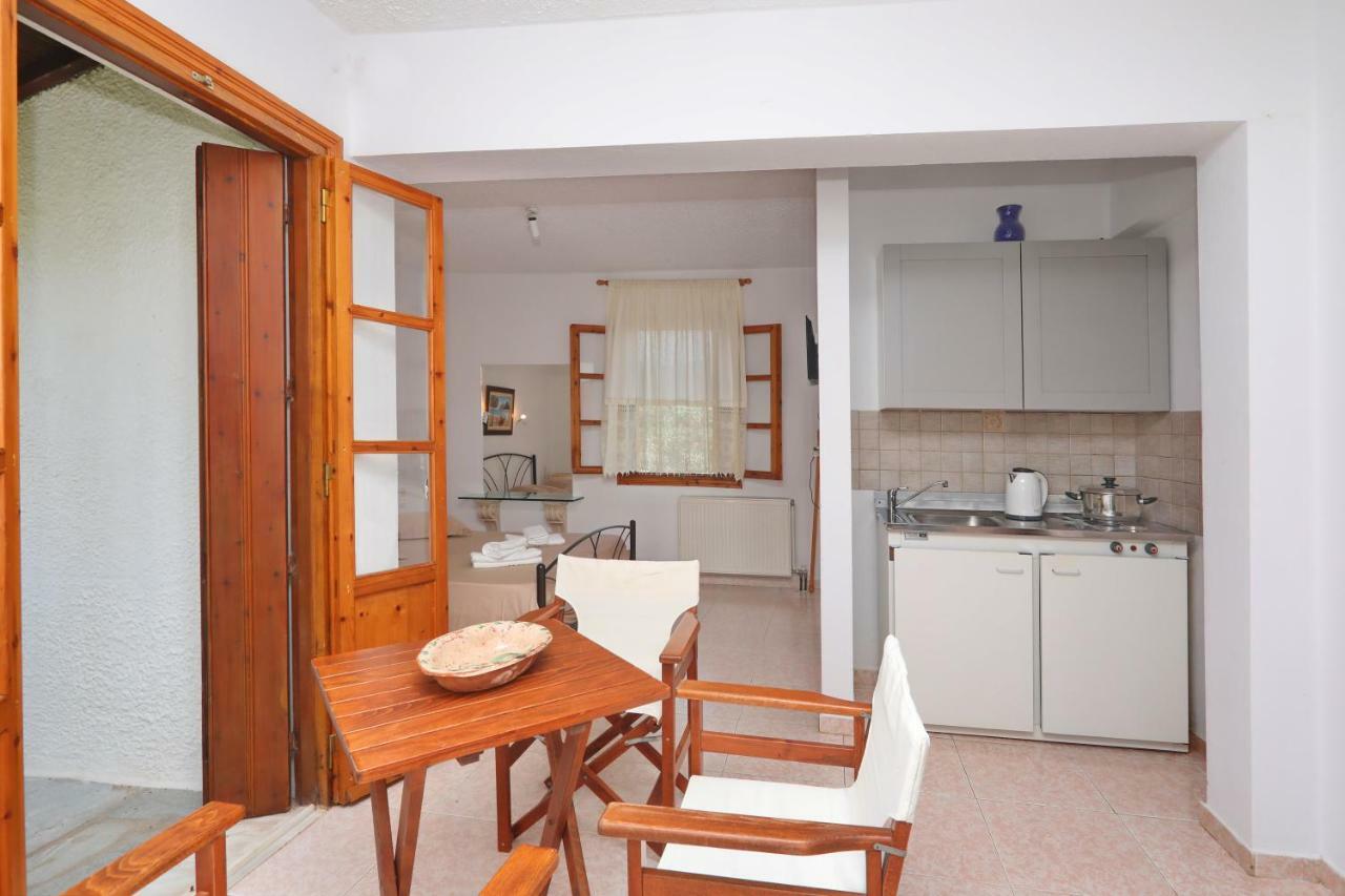 Marlitsis Apartments & Studios Skopelos Town Exterior foto